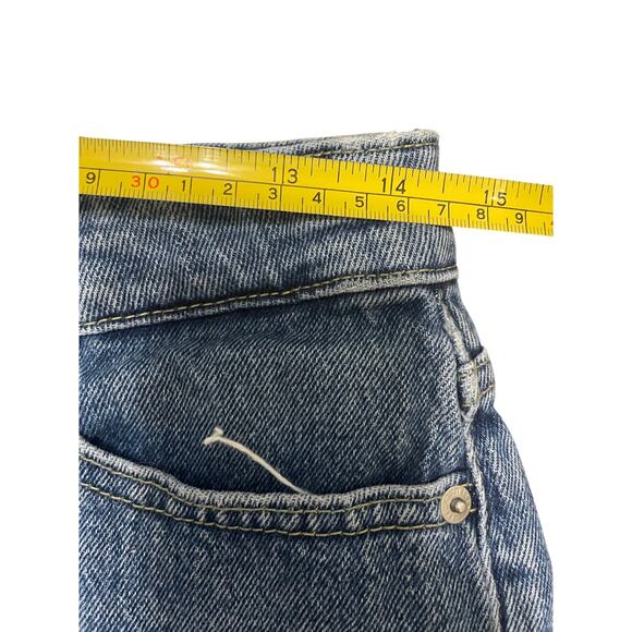 Free Assembly High-Waisted Denim Shorts – Size 2 - Picture 4 of 6